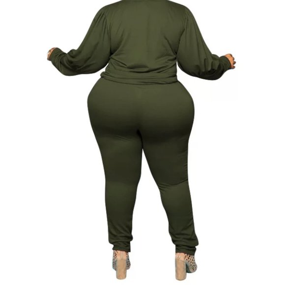 CURVE CLIQUE “Baddie” Jogging Set - OLIVE GREEN - Picture 3 of 4